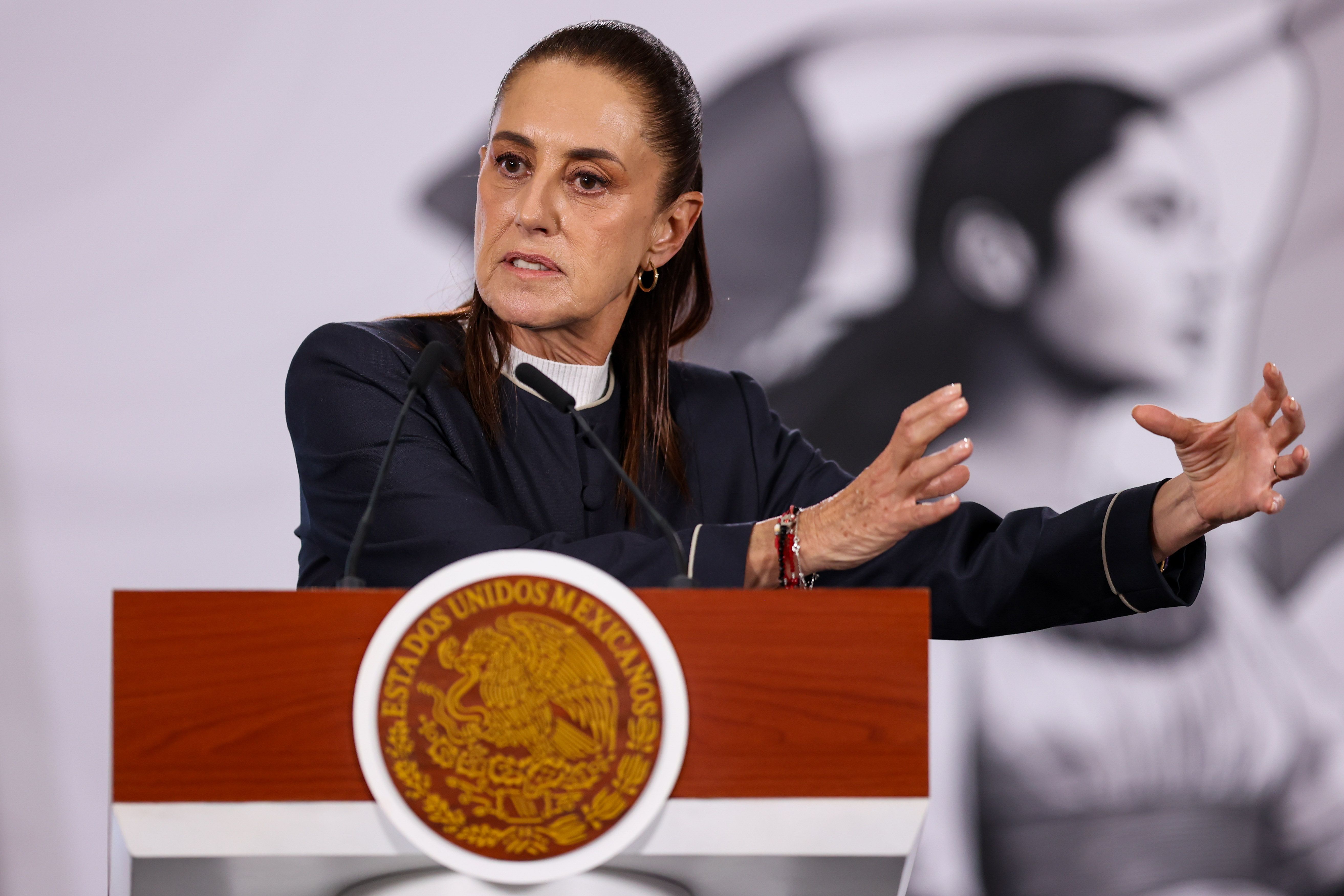 Sheinbaum rechaza que reforma contra “narcocandidatos” vulnere al INE