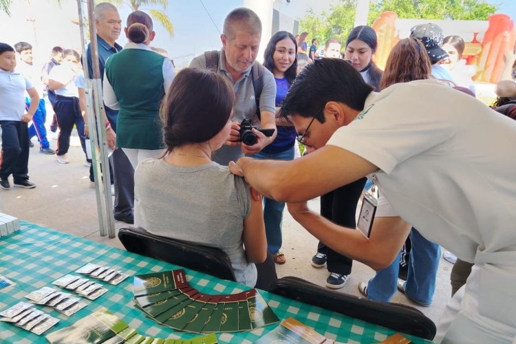 Participa IMSS Jalisco en Semana de Salud 