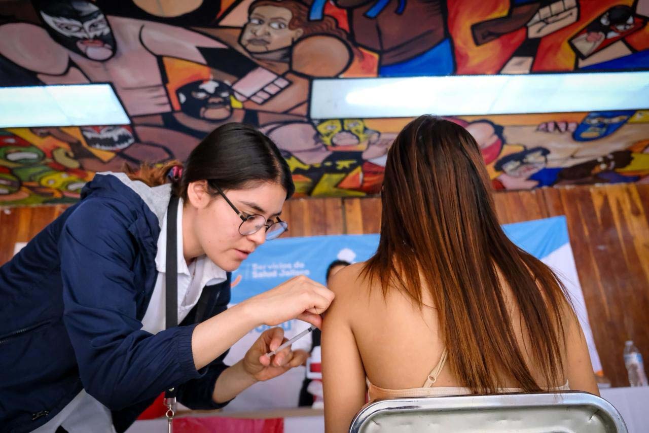 Suma Jalisco 3.3 millones de vacunas vs. sarampión 