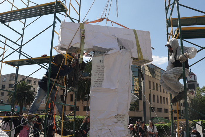 Instalan antimonumento en memoria de periodistas asesinados en México