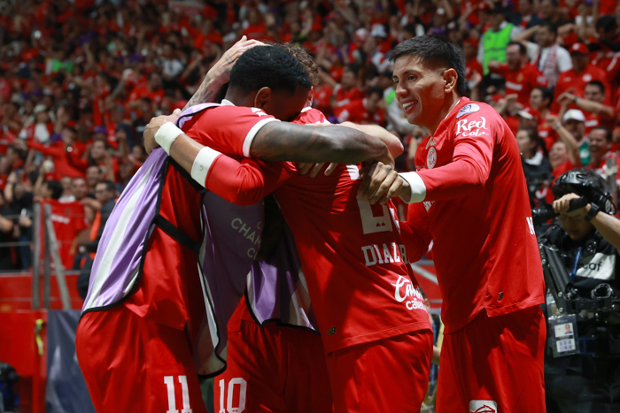 Toluca se corona en tanda de penales