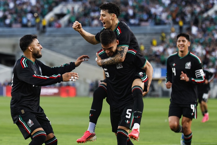 México vence a Australia en su penúltimo partido de preparación