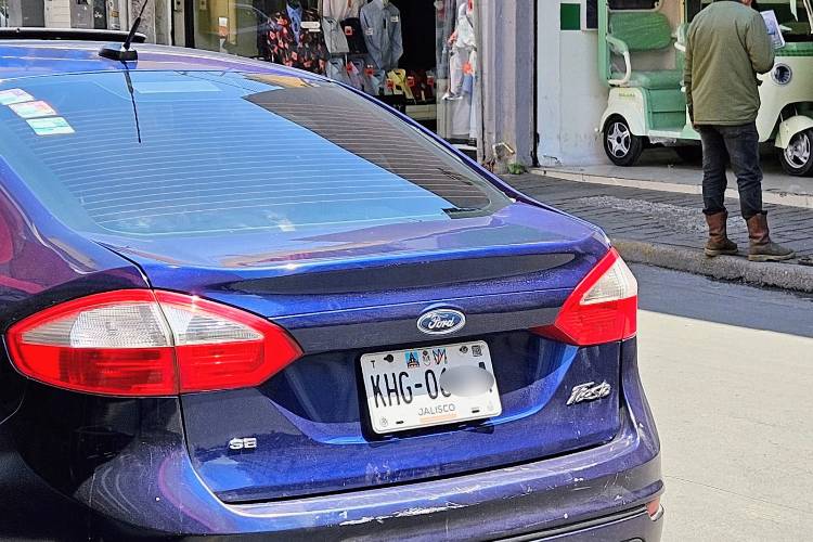 Plantean nuevo plazo para cambio de placas de autos