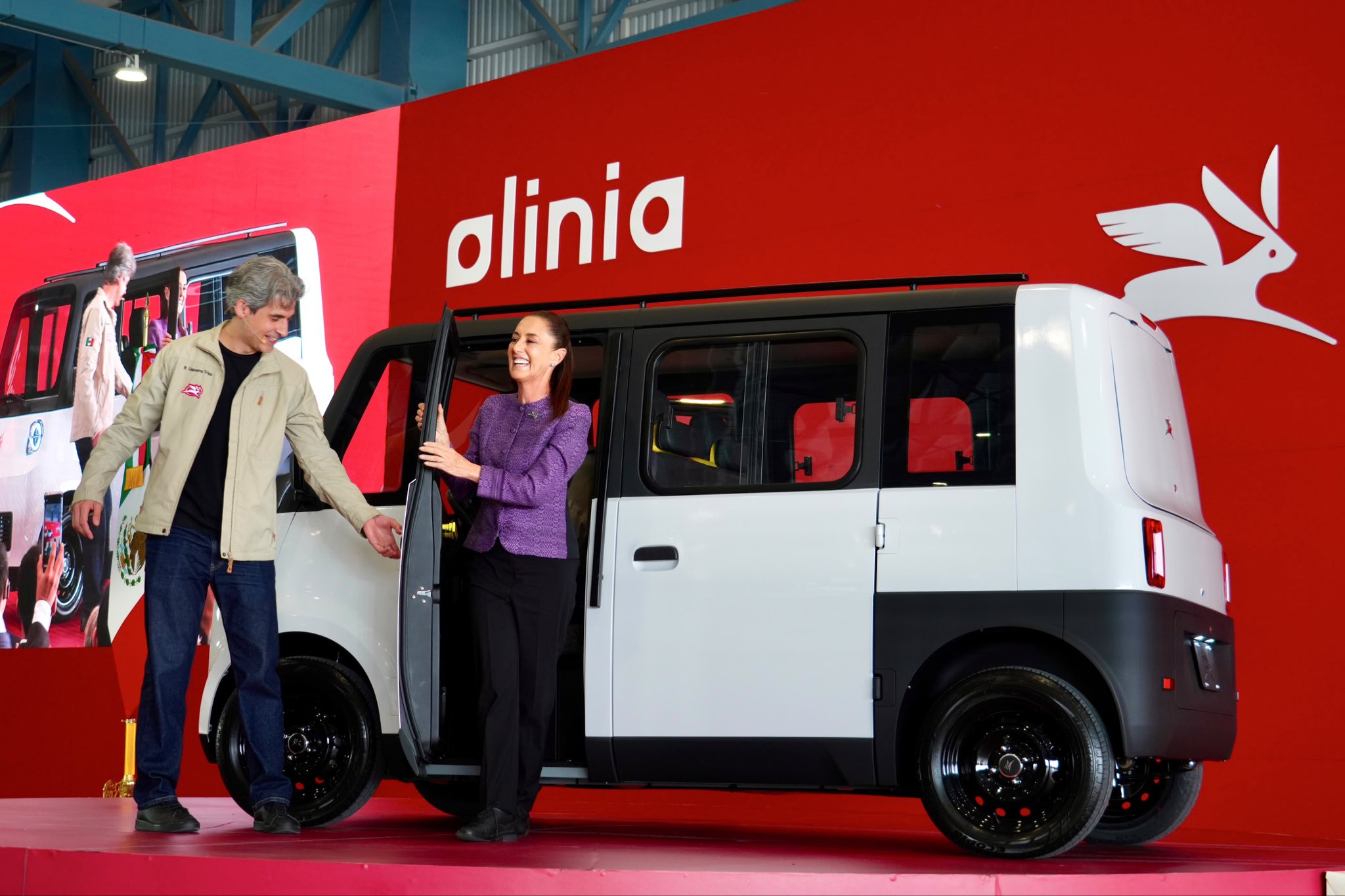 Sheinbaum presenta Olinia