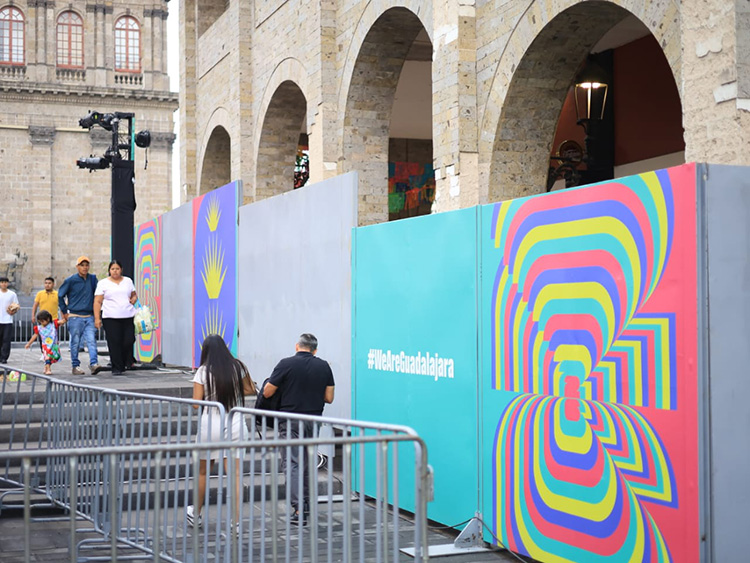 Continúa problema de las vallas del FIFA Fan Fest 