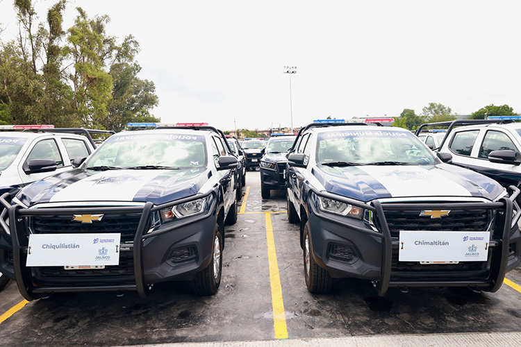 Entregan 236 patrullas nuevas