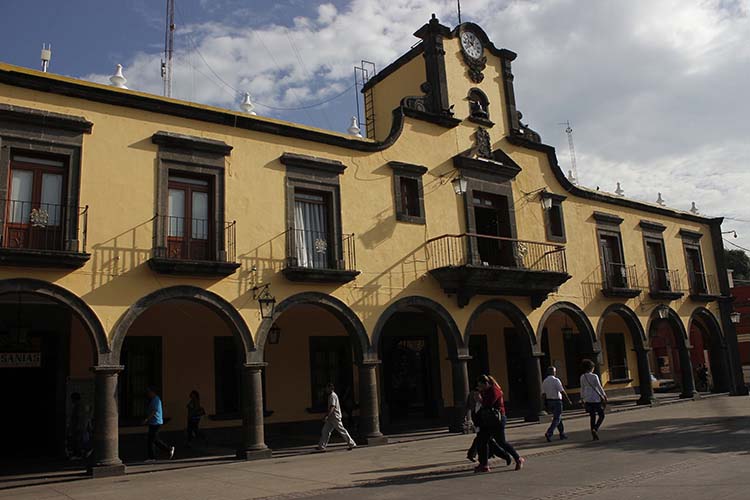 Petición para quitar barda, sin respuesta