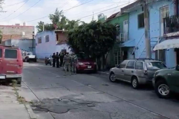 Asesinan a hombre al interior de su vivienda en Guadalajara