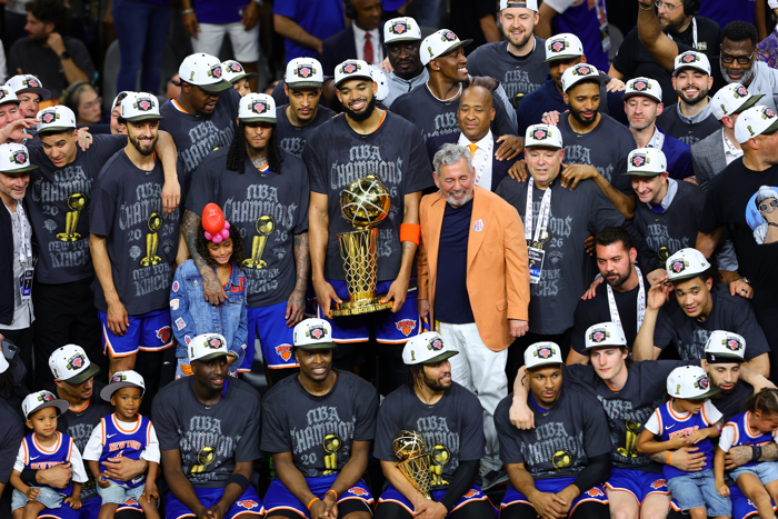 Knicks conquistan la NBA tras 53 años al vencer a los Spurs