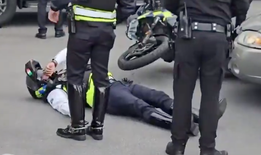 Policía vial resulta lesionado tras choque múltiple