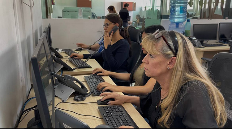 Habilitan atención médica bilingüe 