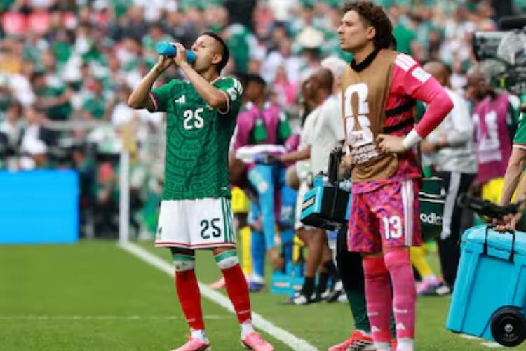 Pausas de hidratación en el Mundial generan rechazo
