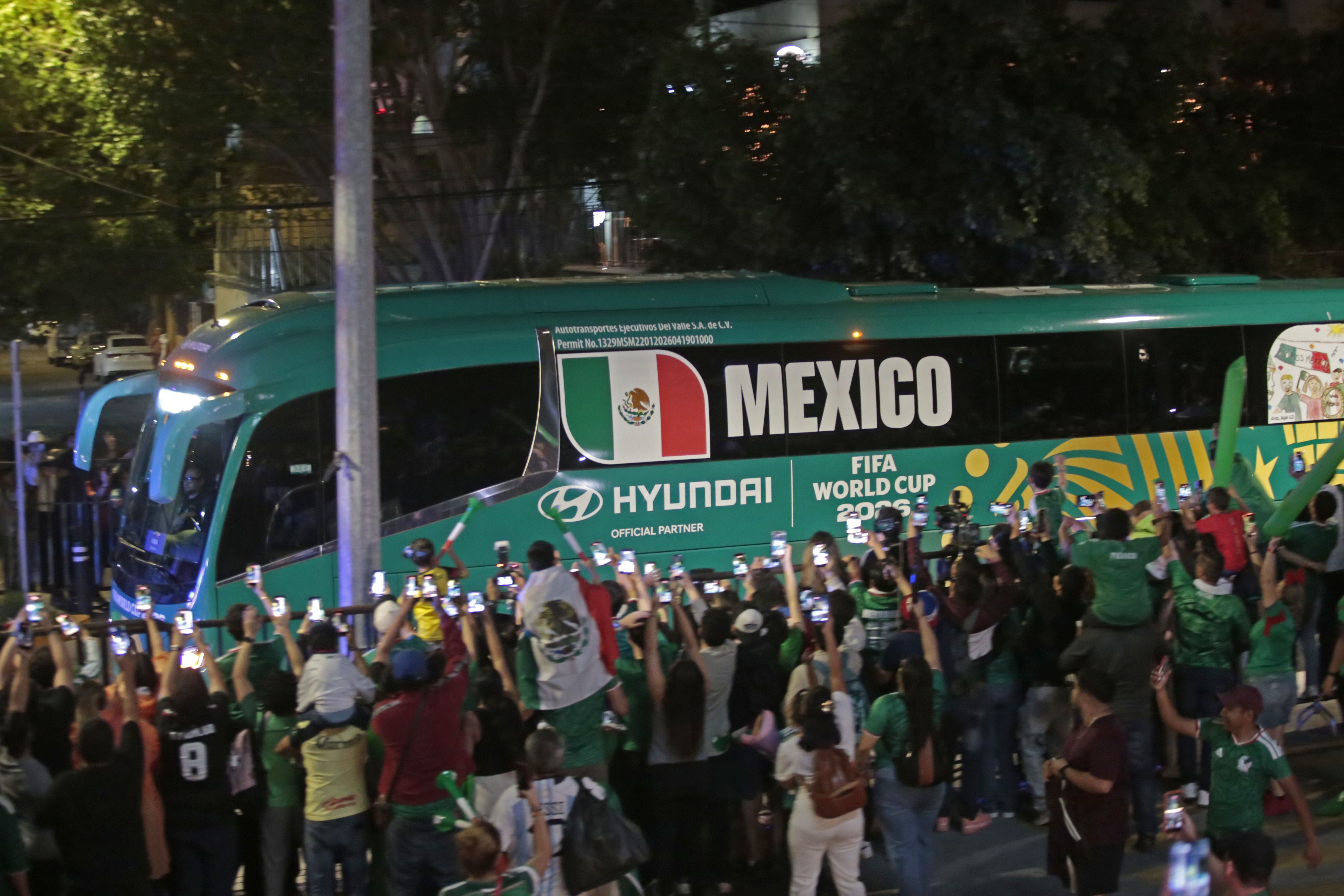 Reciben a la Selección Mexicana en Guadalajara