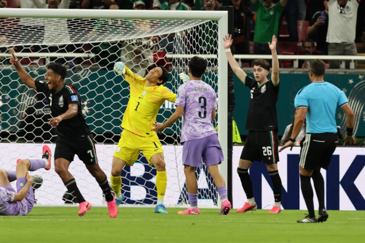 México aprovecha error de Corea del Sur y clasifica de fase tras el 1-0 en Guadalajara 