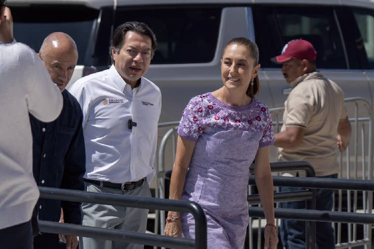 Sheinbaum anuncia consulta ‘escuela por escuela’ en agosto para atender demandas de la CNTE