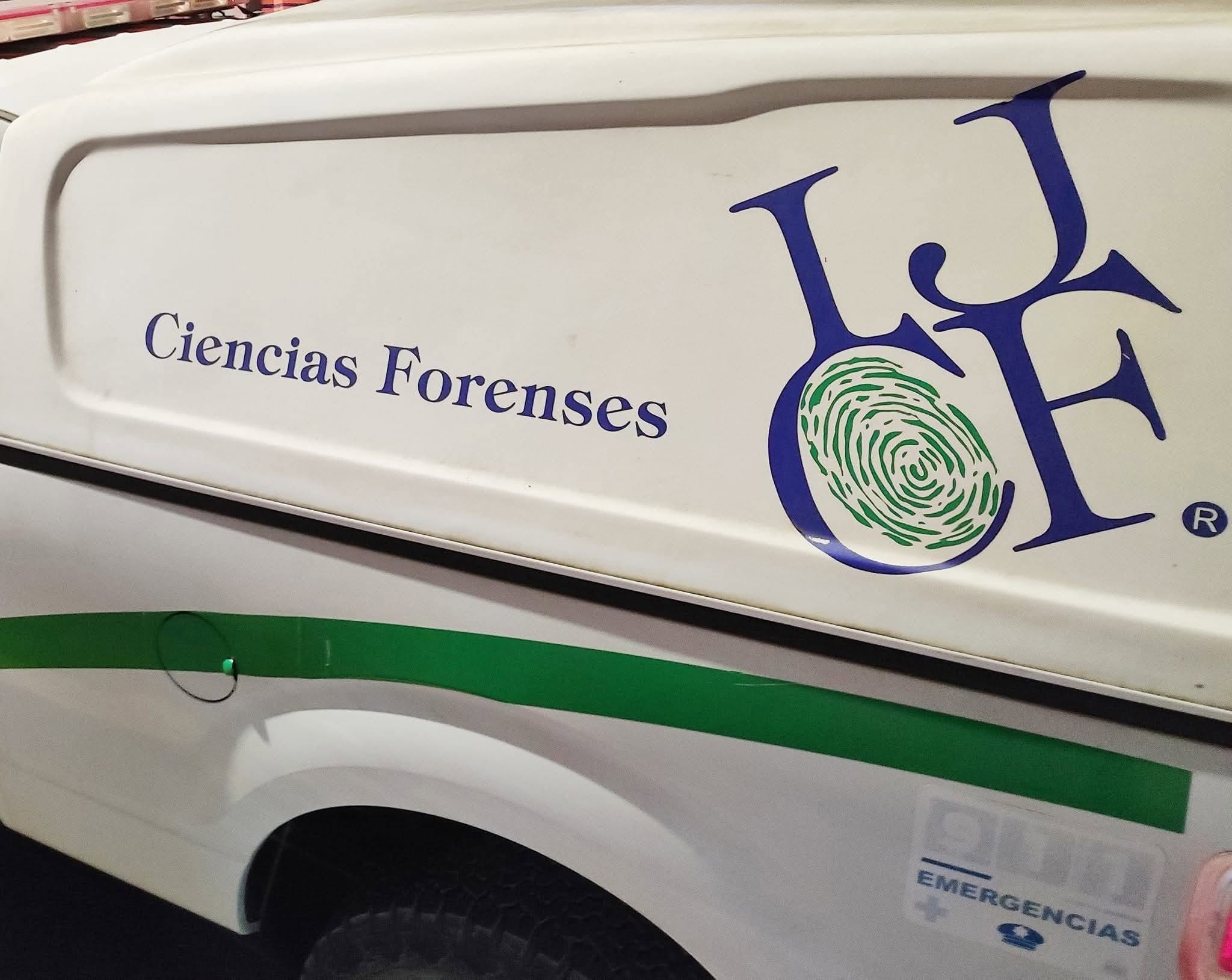 Localizan el cuerpo de un hombre en la carretera