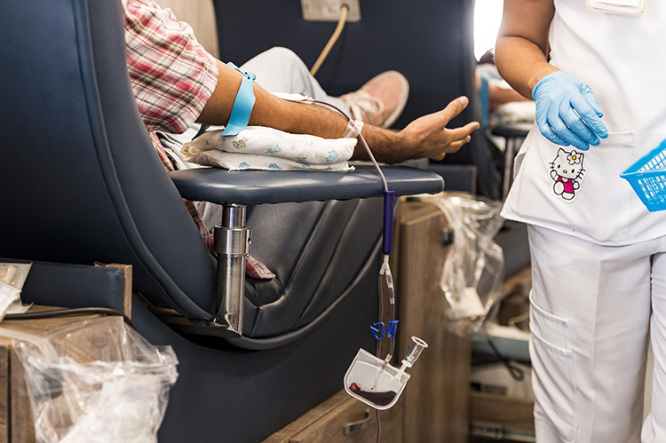 Donación altruista de sangre, mínima
