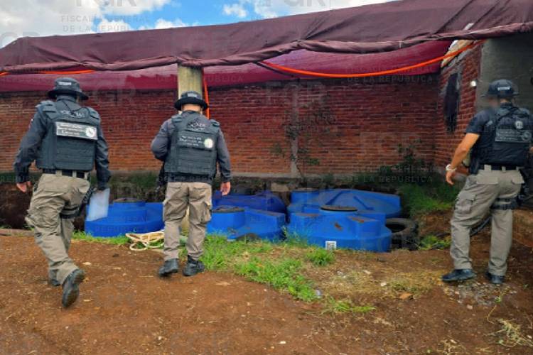 Aseguran más de 46 mil litros de huachicol en Tala y Tepatitlán