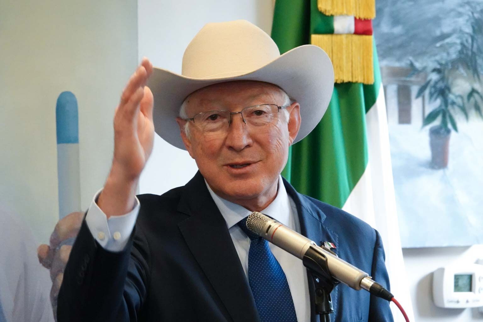 Ken Salazar afirma que AMLO teme revelaciones de “El Mayo” Zambada