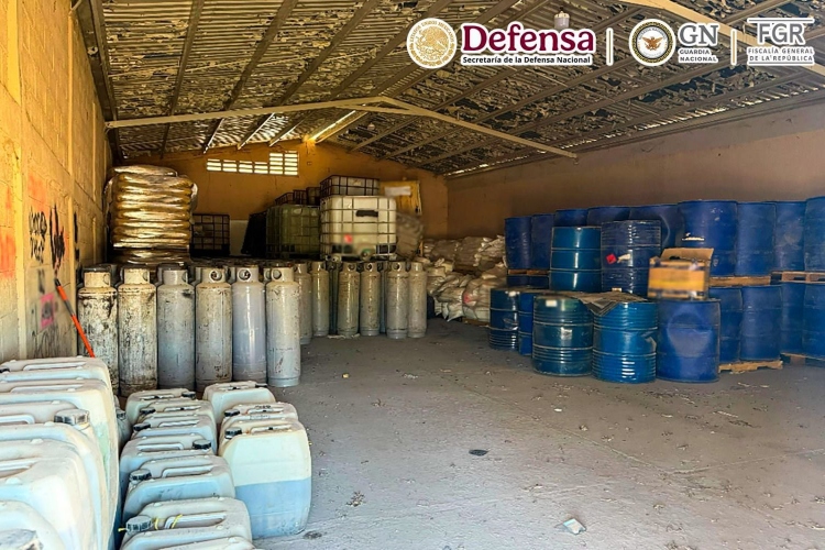 Incautan 24 mil 400 litros de metanfetamina líquida