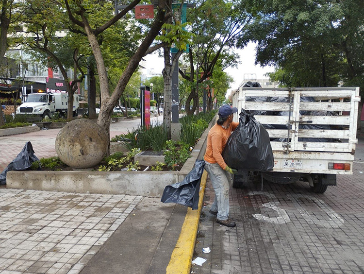 Pide Delgadillo corresponsabilidad para mantener limpia la metrópoli
