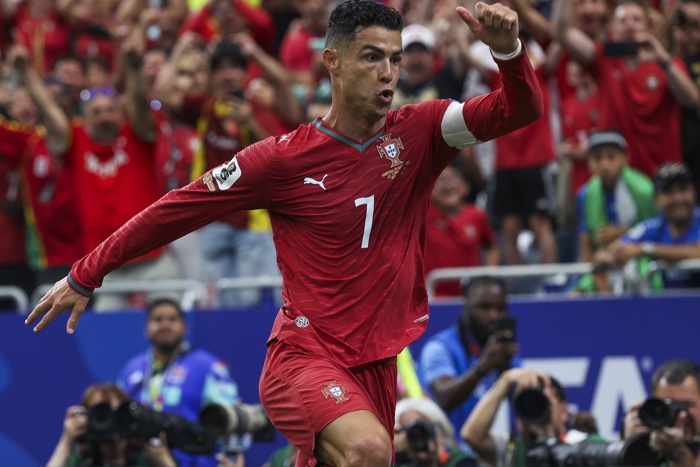 Portugal golea 5-0 a Uzbekistán