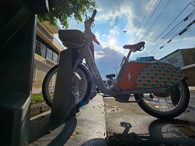 Dan luz verde a eliminación de cobro inicial en MiBici eléctrica