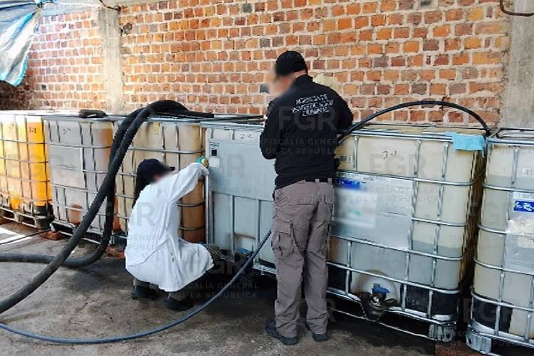 Aseguran más de 14 mil litros de huachicol y cinco tomas clandestinas