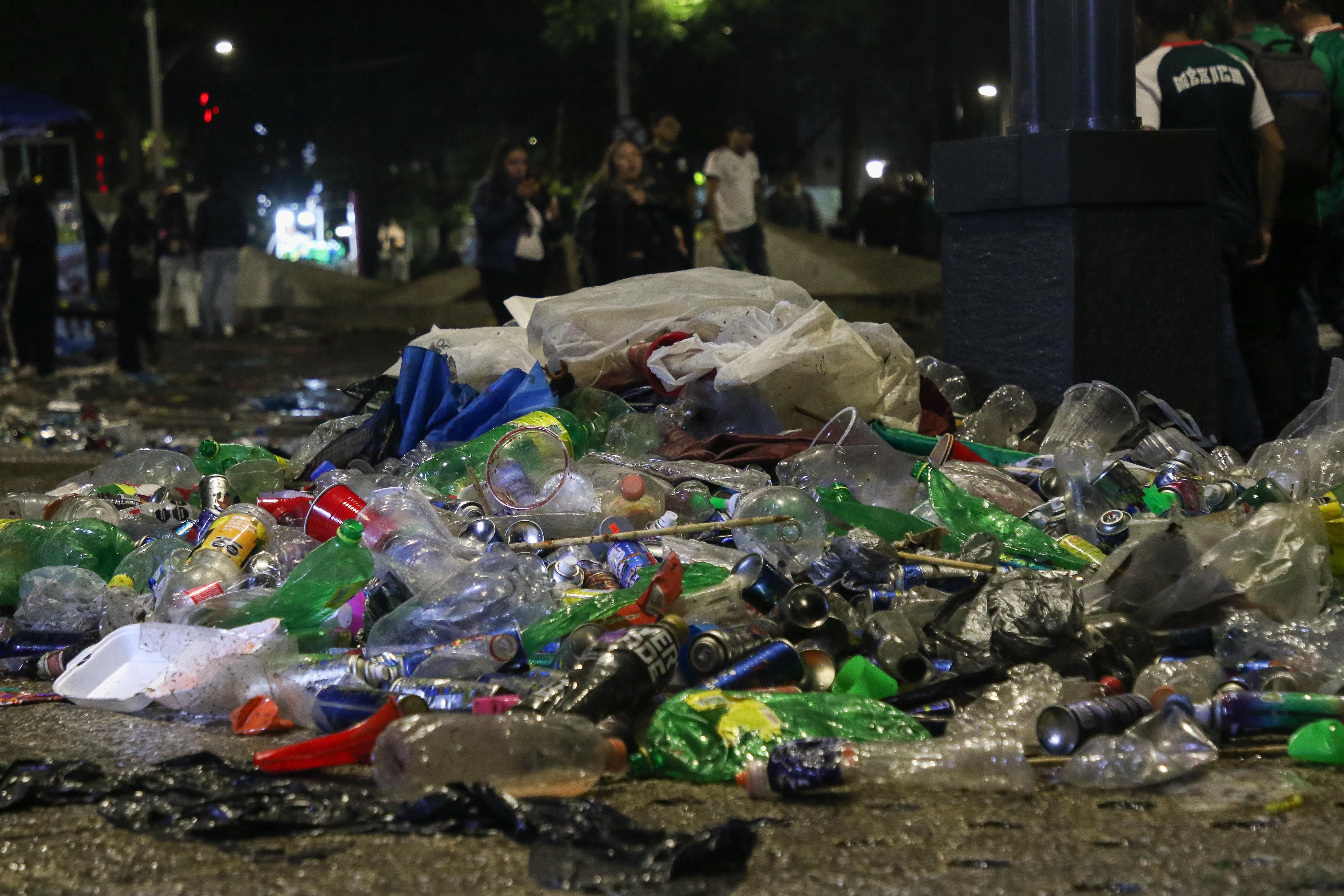 Festejos deportivos dejan 88 toneladas de basura