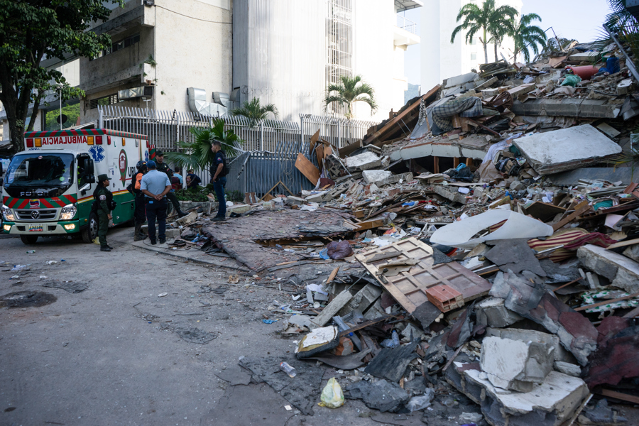 México envía rescatistas y personal médico a Venezuela