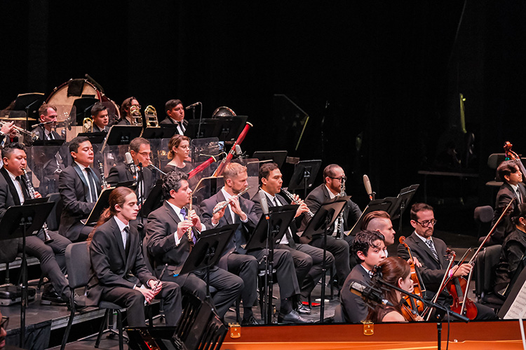 Presenta la OFJ un viaje musical por el Mundial