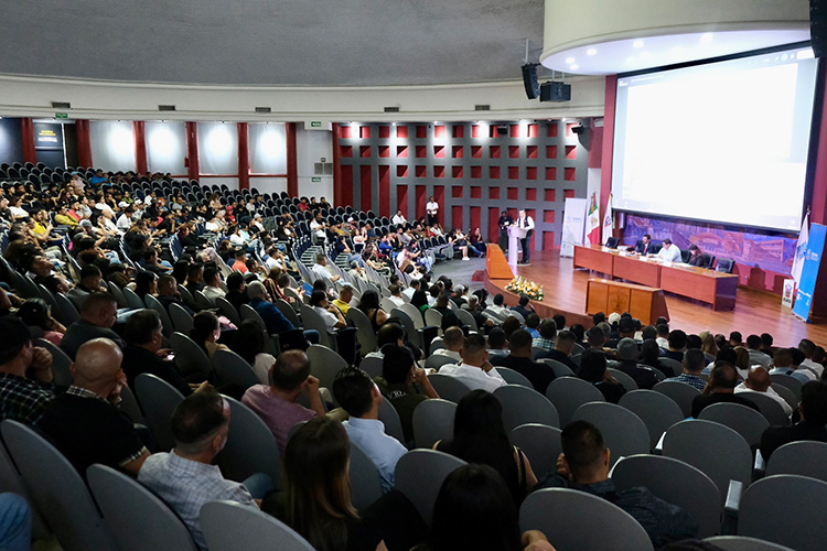 Entrega Jalisco registro a 104 centros contra adicciones