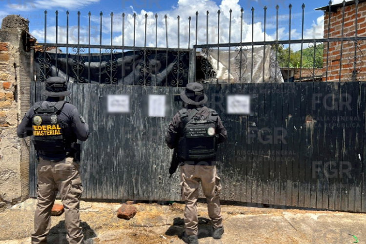 FGR asegura huachicol y clausura toma clandestina