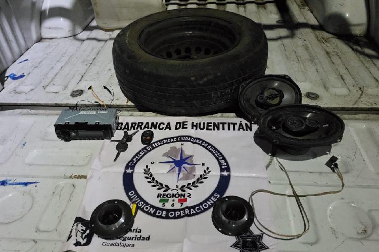 Detienen a cuatro por robo de autopartes