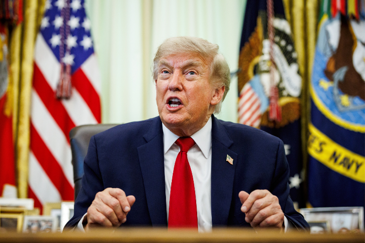 Trump reitera que EE.UU. no permitirá que China tome el control del Canal de Panamá