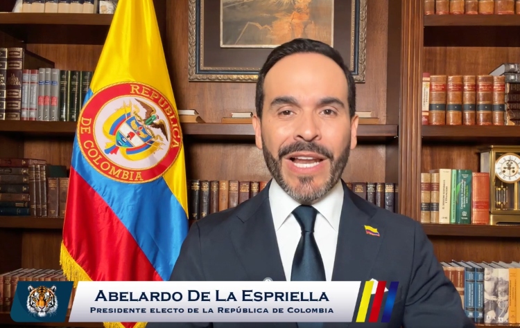 Presidente electo de Colombia acusa a Petro de orquestar un 'golpe de Estado'