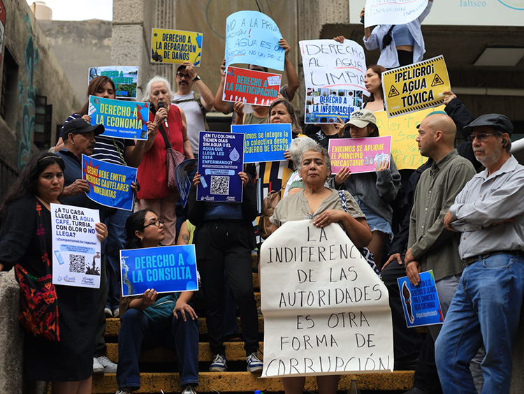 Presentan queja colectiva ante CEDHJ por agua sucia