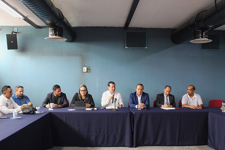 Instalan mesa de seguridad para conductores de ERT