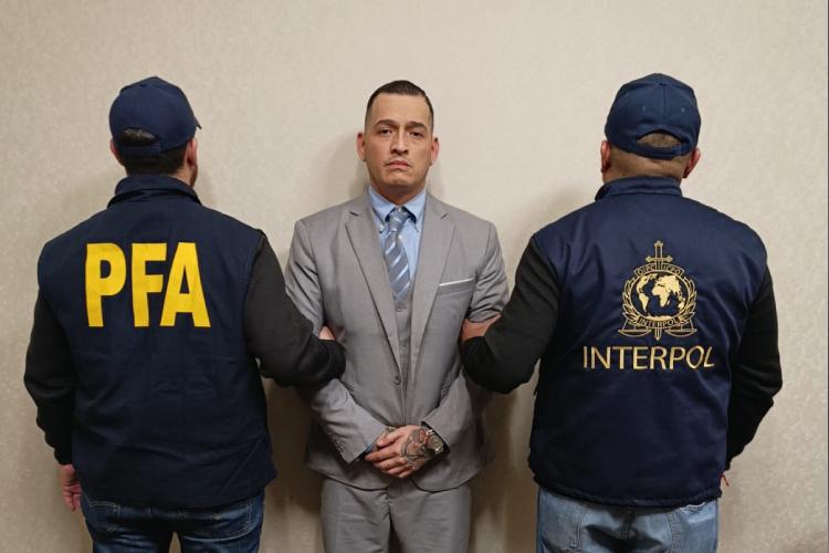 Detienen en Argentina a mexicano buscado por Interpol