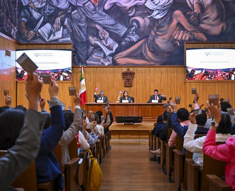 CGU de UdeG avala que empresas universitarias paguen por el agua