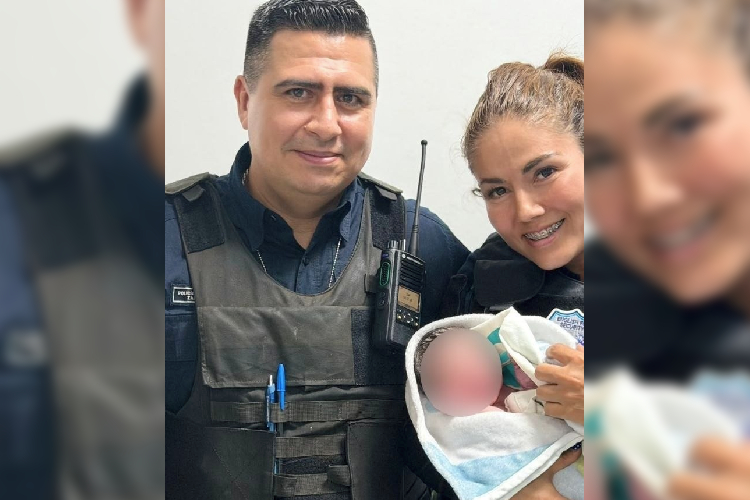 Policías de Zapopan ayudan a mujer a dar a luz