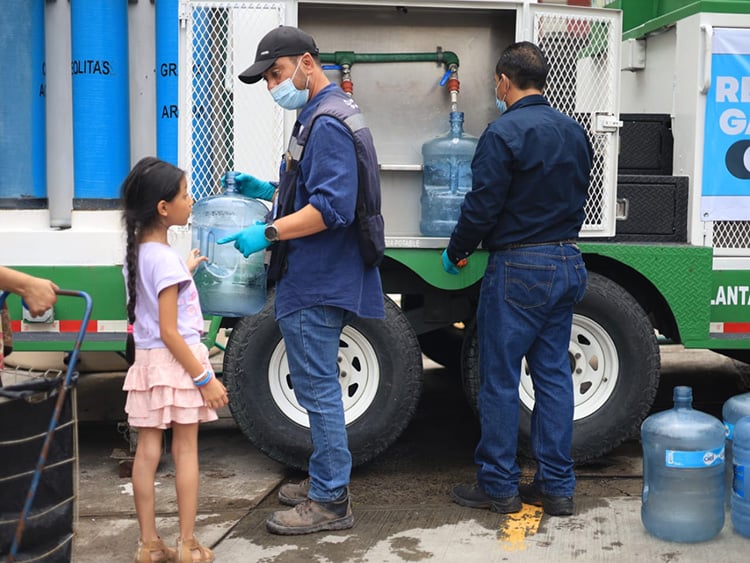 Agradecen agua; piden soluciones