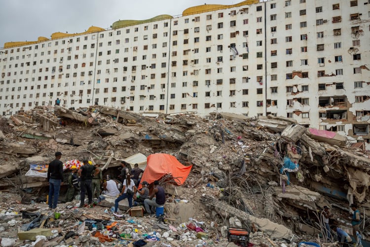 Aumenta a 5 mil 119 los muertos por terremotos en Venezuela