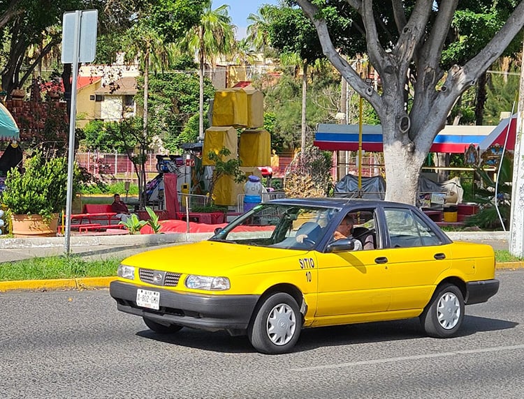 Actualizarán el padrón de los taxistas
