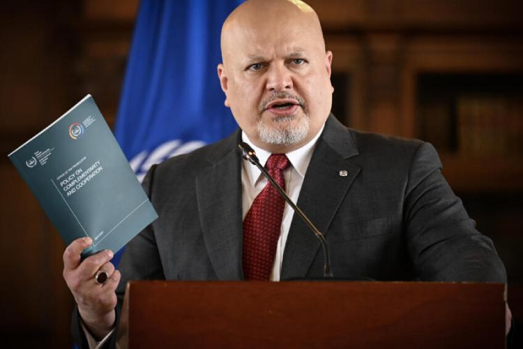 Corte Penal Internacional destituye a Karim Khan como fiscal jefe