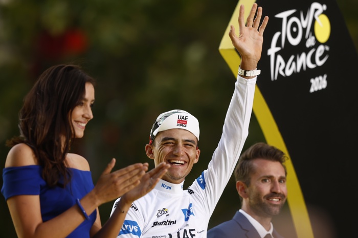 Sheinbaum felicita a Isaac del Toro por su