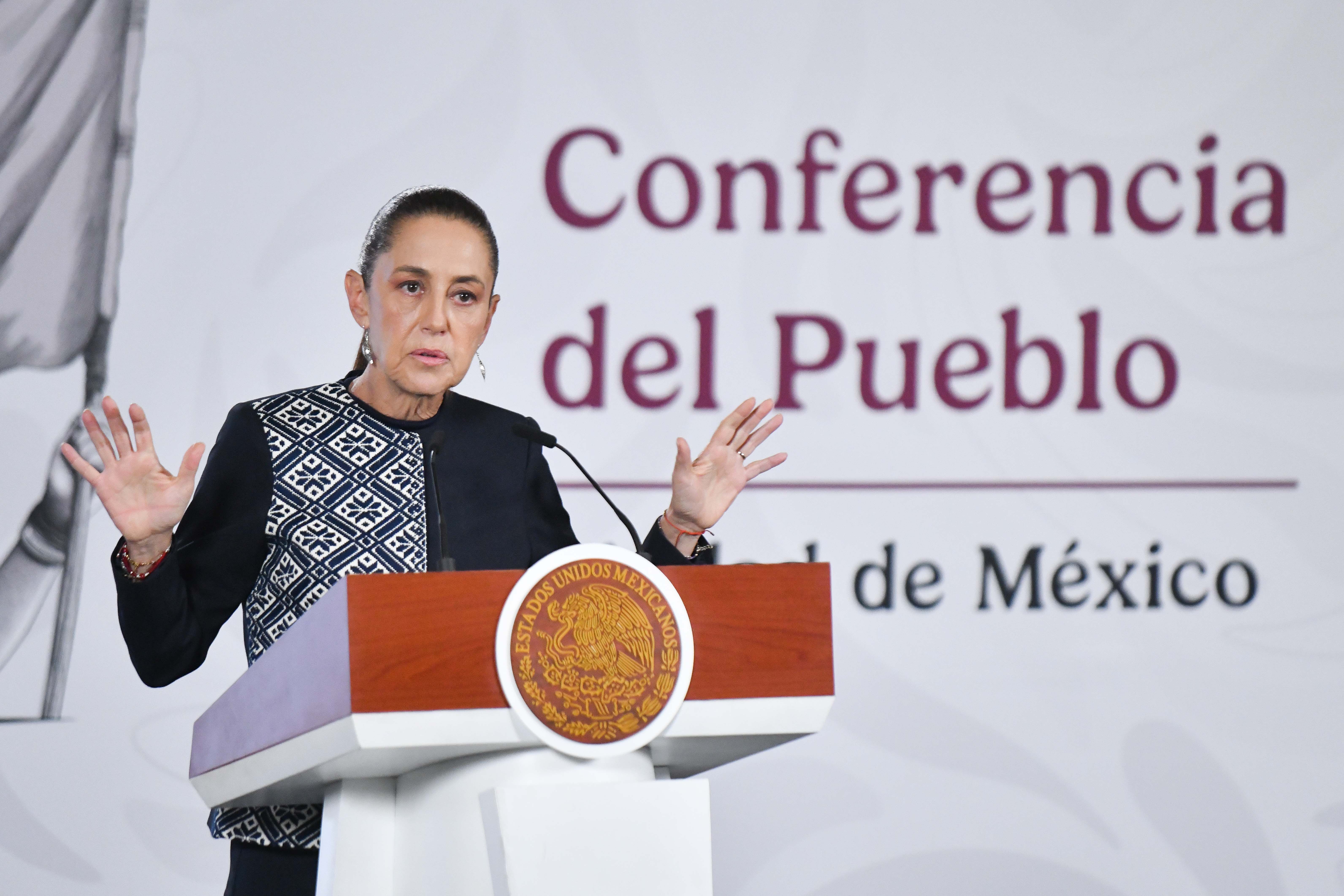 Sheinbaum evita confrontación con Stephen Miller y pide a EE.UU. atender consumo de drogas