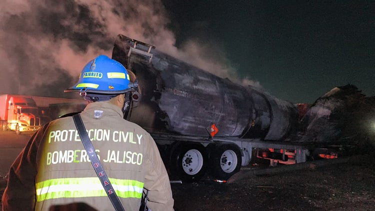 Explosión e incendio en pensión deja cuatro muertos