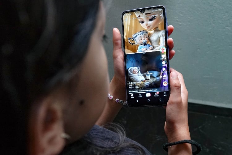 Mexicanos Primero celebra iniciativa de regular contenido digital a las infancias