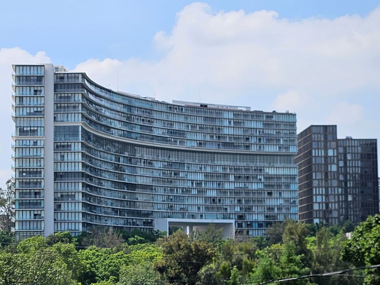 Vecinos de Torre A en Latitud Providencia acusan fallas estructurales